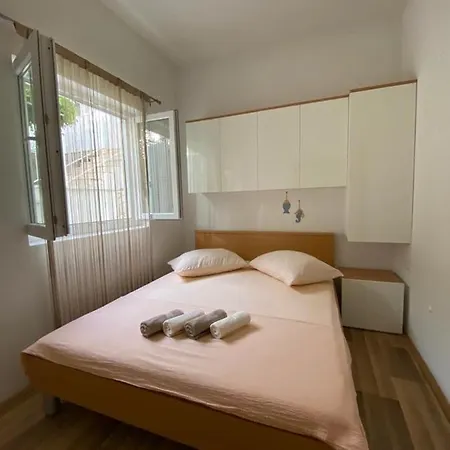 Apartment Znaor